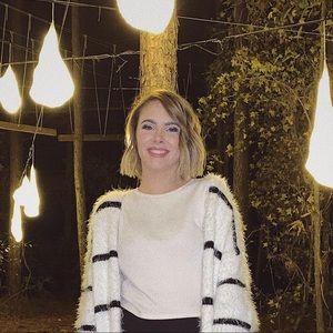 Meet your Posher, Rebeka